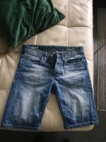 Jack Jones Herren Jeanshose kurz gr. S super Zustand Nordrhein-Westfalen - Alsdorf Vorschau