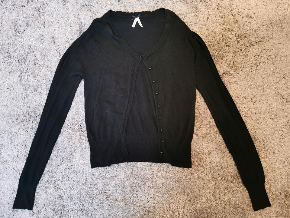 Strickjacke Schwarz Gr. 42 in Ehringshausen