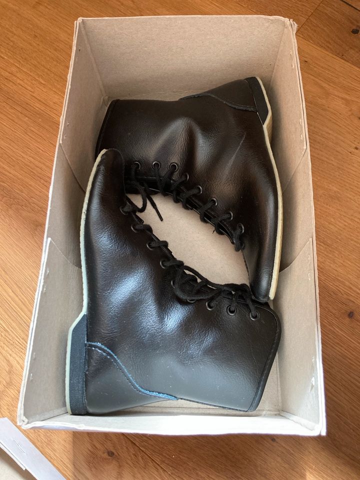 Bleyer Gardestiefel schwarz Gr. 29 in Kerpen