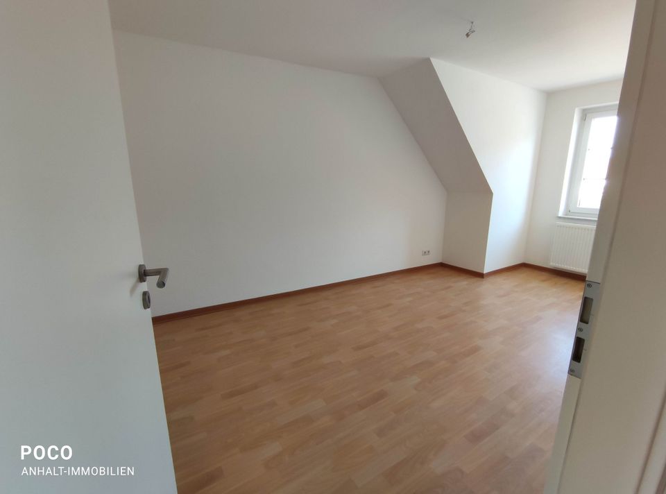 3-Raumwohnung mit Balkon in der Parkstadt Wörlitz I Gäste WC I Einbauküche und Einbauschrank in Wörlitz