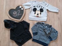 3 Pullover Sweatshirt Kapuzenshirt Mickey Mouse H&M Gr 92 Bayern - Waakirchen Vorschau