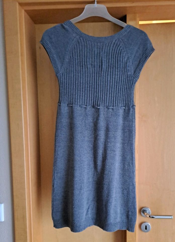 Kleid Marke edc by Esprit Gr. XS Farbe grau in Postbauer-Heng