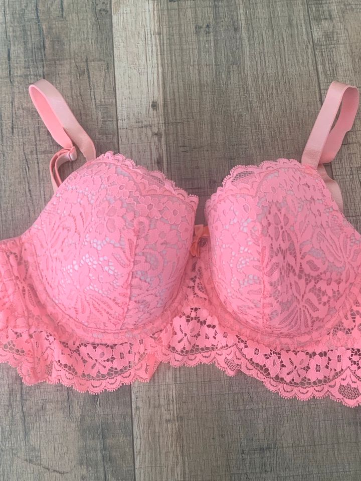 Hunkemöller Bügel BH 75E in Lichtenberg (Oberfranken)