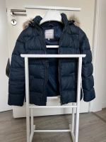 Tommy Hilfiger Daunenjacke Winterjacke dunkelblau 164 Hessen - Groß-Bieberau Vorschau