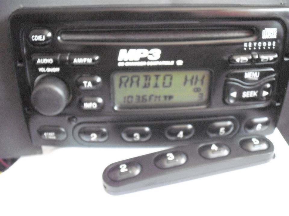 Ford MP3 CD/Radio, aus FocusMK1, passt auch entsprechende Ford in Havekost (b Schwarzenbek)