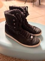 UGG Damen Sneaker Stiefelette Starlyn schwarz gr. 40 Nordrhein-Westfalen - Elsdorf Vorschau