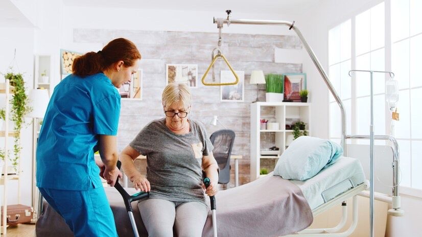 Häusliche 24-Stunden Pflege & Betreuung ❤️ Seniorenbetreuung 24/7 in Suhl