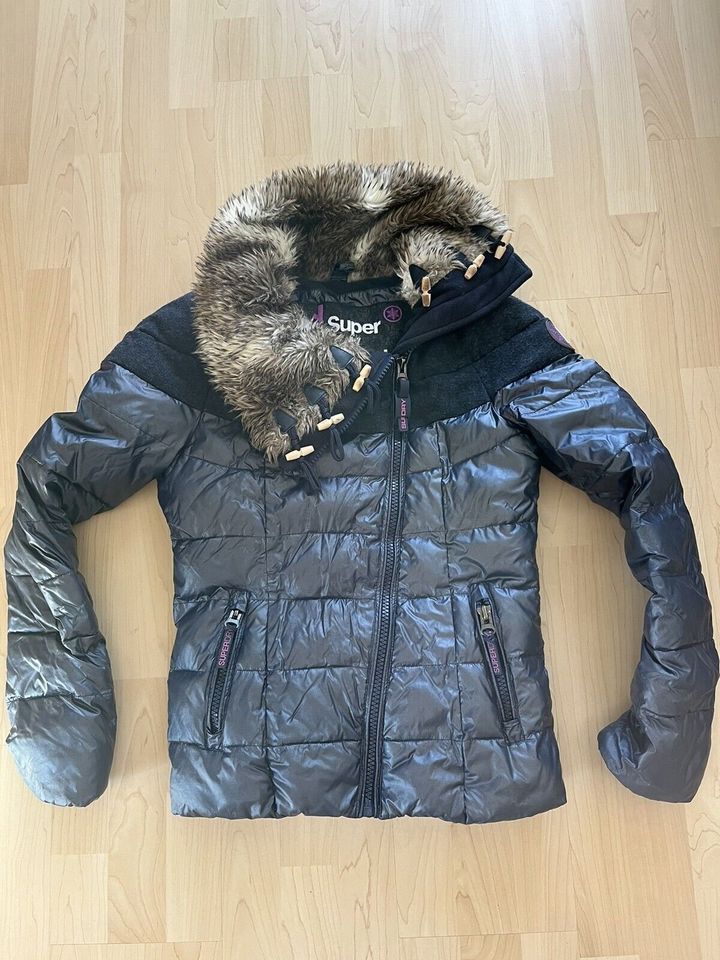 Superdry Damen Winterjacke Winter Jacke Blau Größe S Fellkragen S in  Sachsen-Anhalt - Halberstadt | eBay Kleinanzeigen ist jetzt Kleinanzeigen