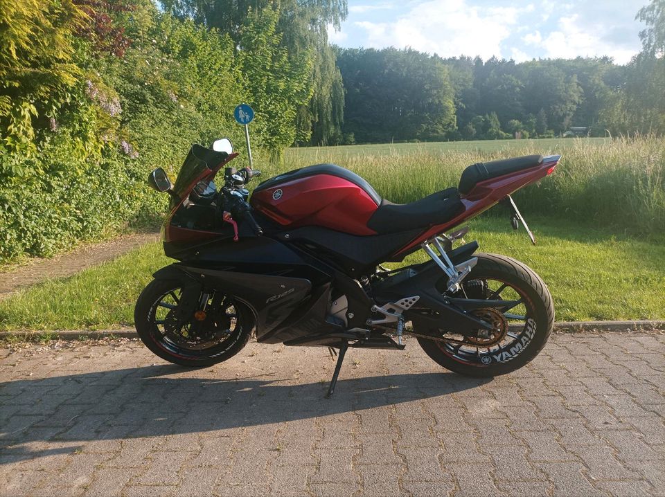 Yamaha YZF-R125 in Preußisch Oldendorf