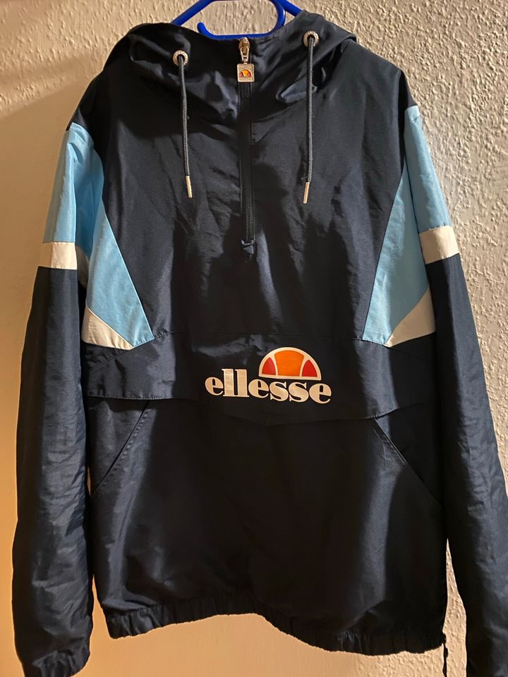 Ellesse Windbreaker in Thale