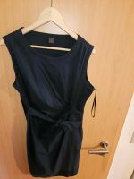 Schickes S. Oliver Damen Kleid grau Gr 42 Damen Business Party Fe Leipzig - Schönefeld-Abtnaundorf Vorschau