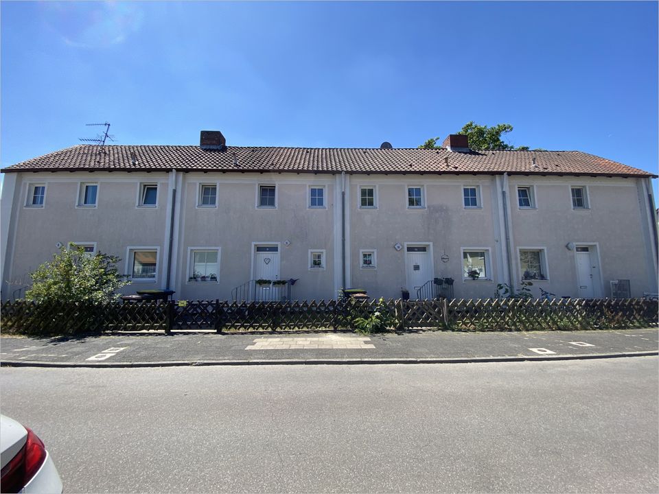 Vermietetes Reihenmittelhaus mit Garage und Garten am Stadtrand von Celle in Celle