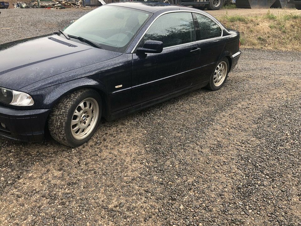 Bmw E46 320i Coupé Orientblau  Schlachtfahrzeug Teilespender in Idar-Oberstein