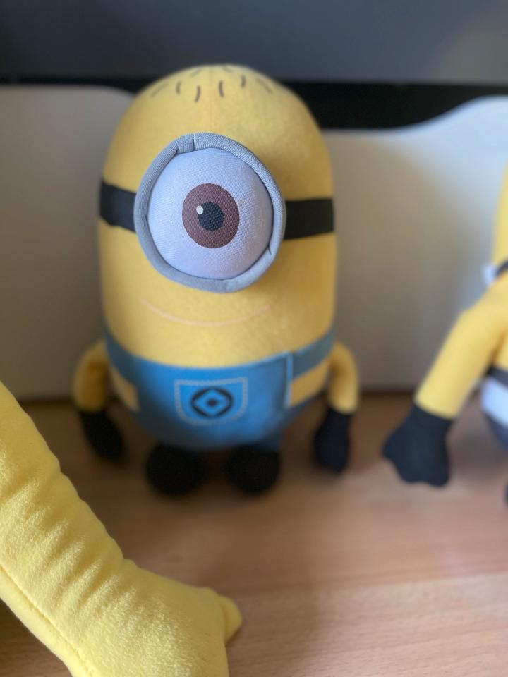 TOP! 3 MINIONS Banana 50cm& 28cm Kuscheltiere-Stofftiere Fasching in Hauneck