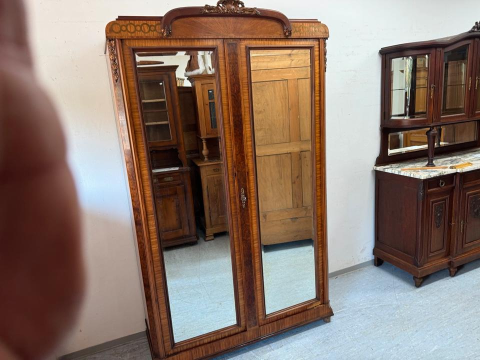 Antiker Spiegelschrank Vorratsschrank Wäscheschrank Spiegel in Völklingen