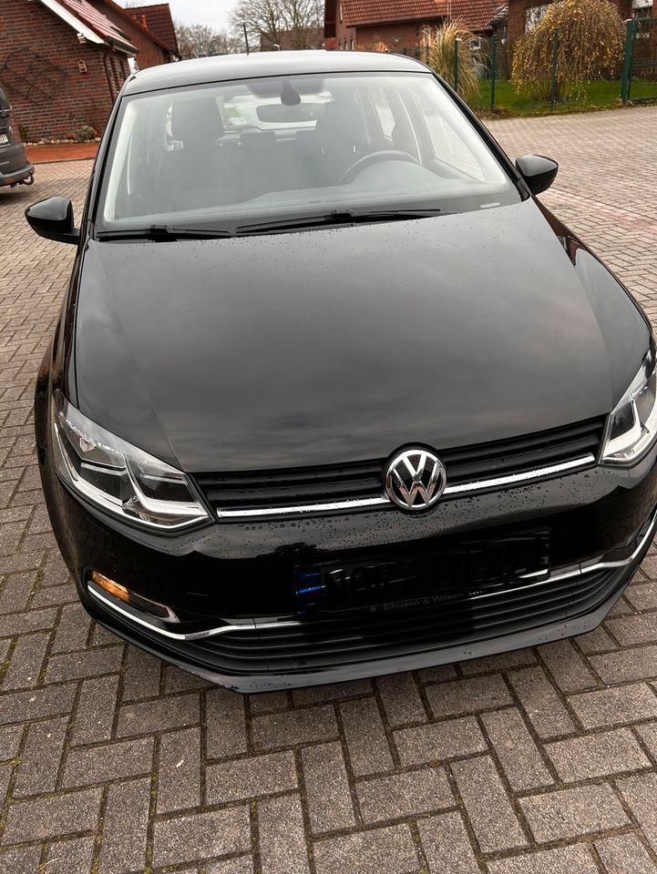 VW Polo 6 R EZ 03/2017 schwarz in Großheide