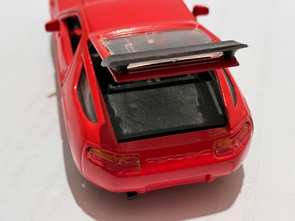 Porsche 928 S4 (1:43, NZG) in Frankfurt am Main