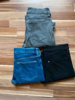 3x H&M Herren Jeans Skinny fit 31/32 grau, blau, schwarz Bayern - Bamberg Vorschau