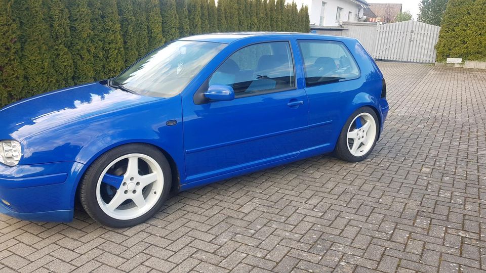 Golf 4 IV viele Extras in Bestwig