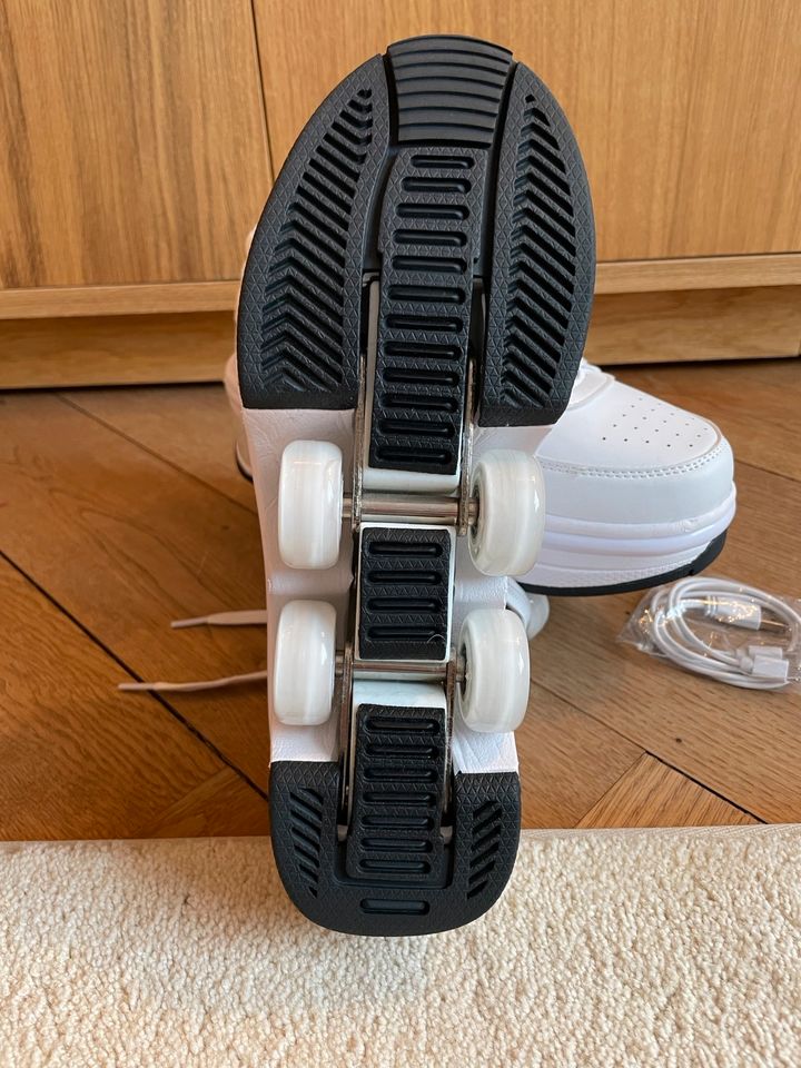 Rollschuhe HealHeaters Kinderschuhe/Sneaker mit Rollen in Hamburg