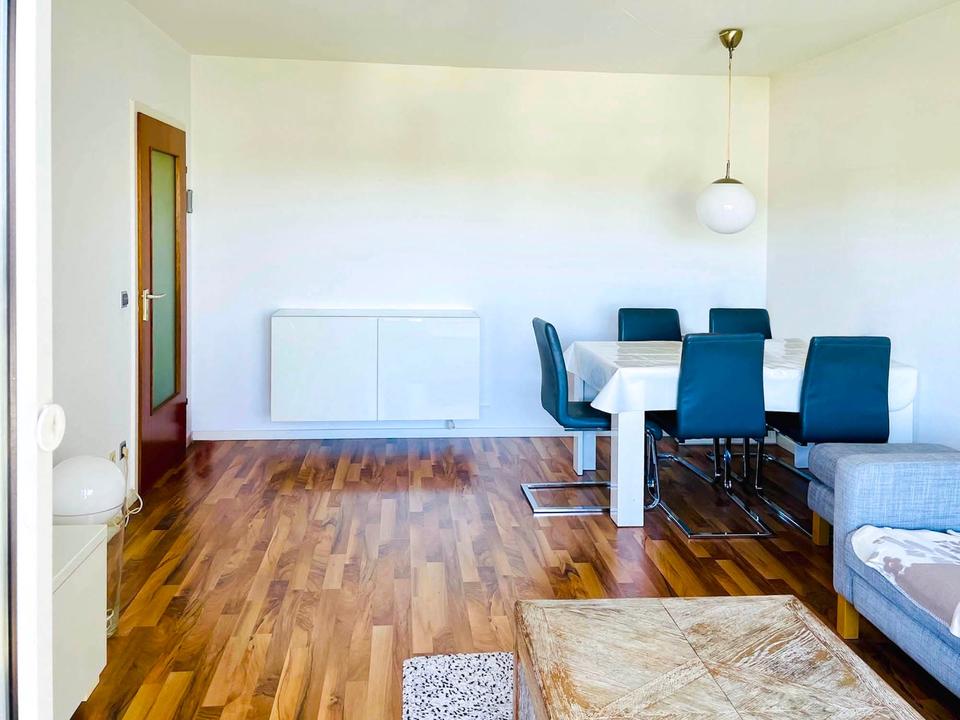 Von Privat - Helle 2 ZKB Wohnung Saarbrücken-Dudweiler, SW Balkon in Saarbrücken
