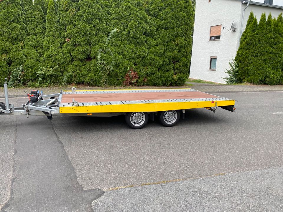 Böckmann 3,5t Fahrzeugtransporter/ Abschleppanhänger/ Tüv neu in Neuwied