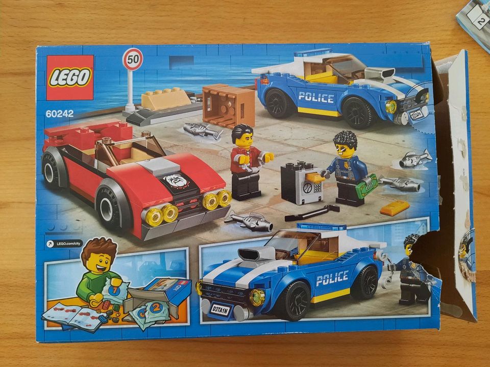 Lego City Festnahme auf der Autobahn Polizei 5+ 60242 in Schwarzenbruck