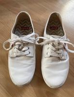 Levi‘s Schuhe Turnschuhe Sneaker weiß Gr. 40 neuwertig Bayern - Niedernberg Vorschau