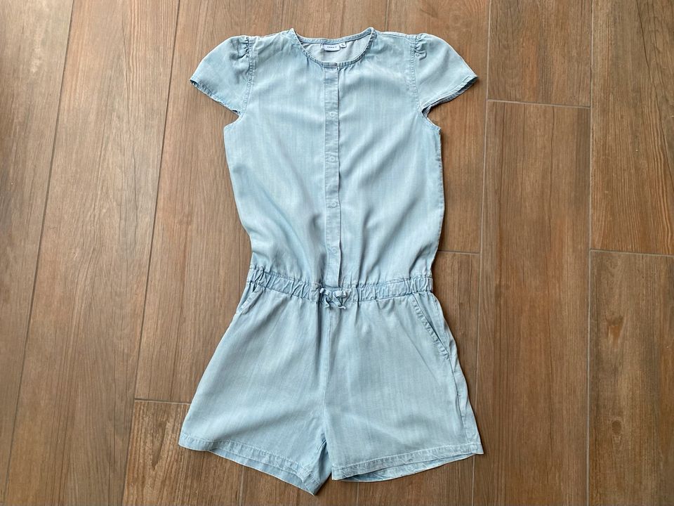 Mädchen jeans kurz-Jumpsuit kurz von NAME IT, Gr. 152 in Beverstedt