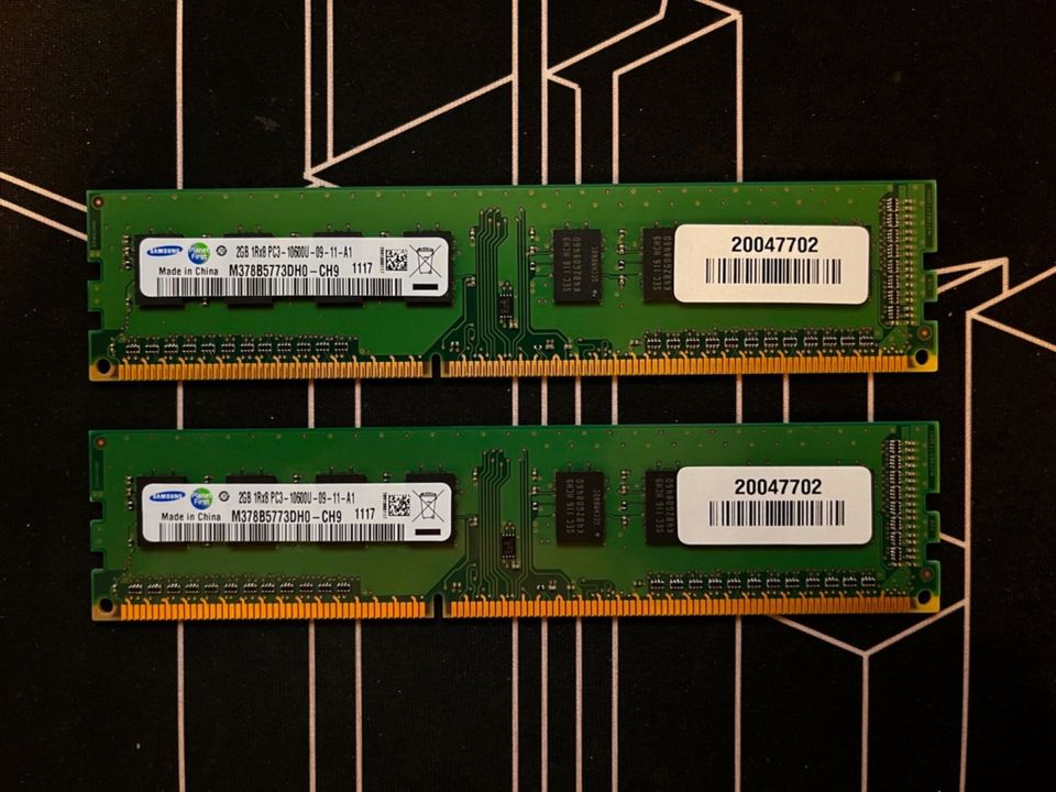 4GB RAM= 2x Samsung M378B5773DH0-CH9 2GB PC3-10600 (DDR3 1333MHz) in Haan