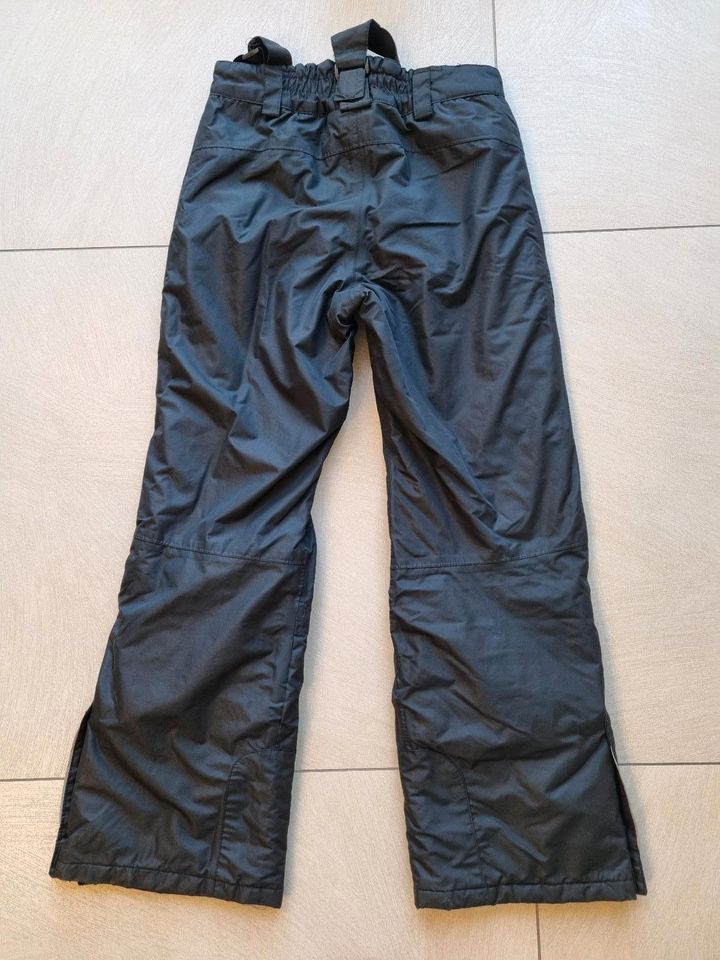 Ski Hose/ Schneehose/ Winterhose Gr. 146/152 in Klettwitz