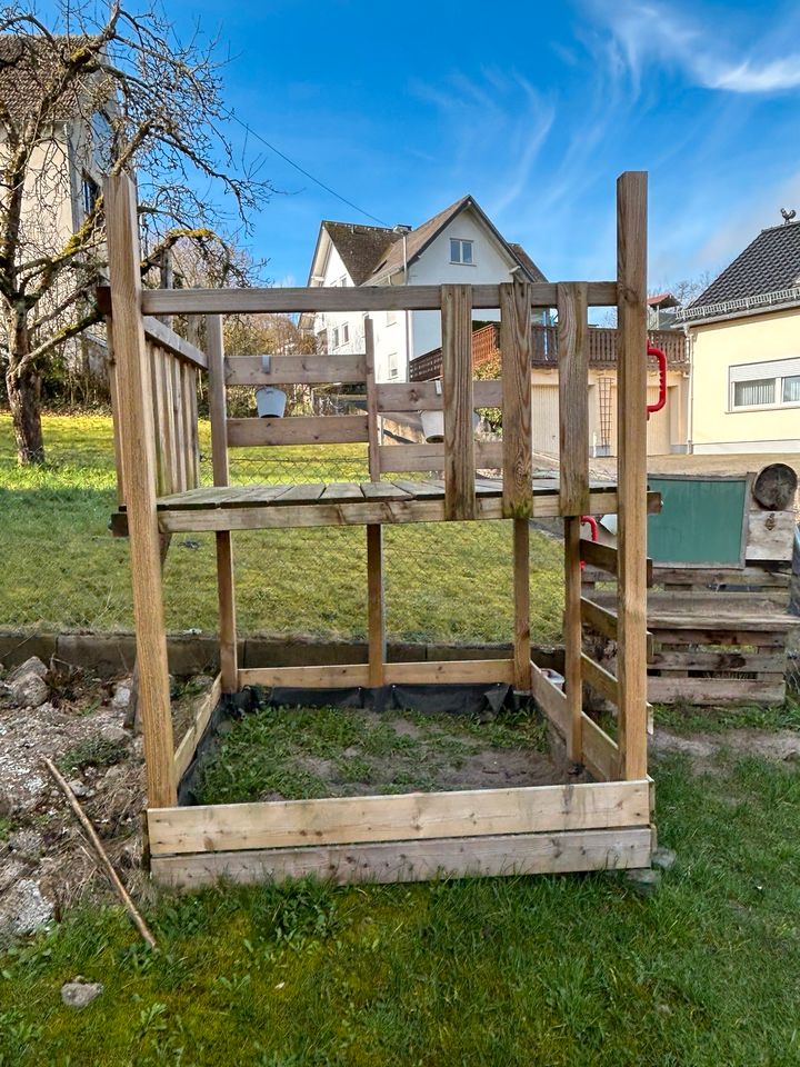 Stelzenhaus mit Rutsche von Wickey in Niedererbach