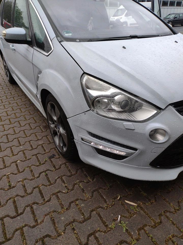 Ford s max in Offenbach