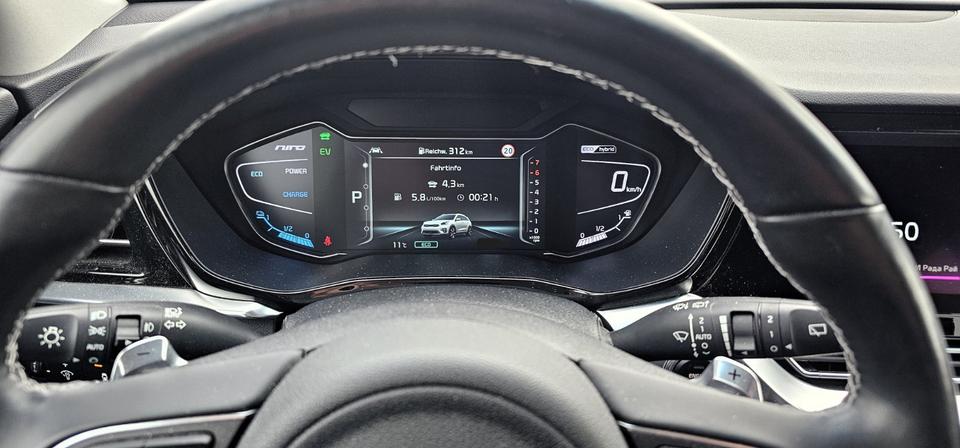 Kia Niro Spirit*1,6 GDI*Navi*Leder*Bj 12.2021*Automatik - in Halle