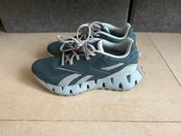 Reebok Turnschuhe Laufschuhe 37,5 NEU blau Dynamica ZIG Jogging Bayern - Gauting Vorschau
