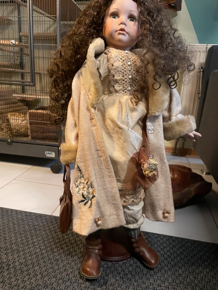 Designer Puppe 75cm gross in Limburg
