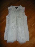 Top Modern H&M Strickjacke Jacke mit Fellbesatz Gr. XS Bayern - Rednitzhembach Vorschau