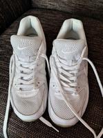 Damen Nike Air Sneaker gr. 41 Weiss Top Kreis Pinneberg - Elmshorn Vorschau