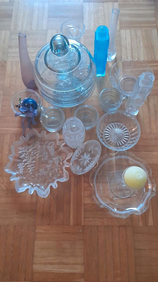 ++ Bowle/ Glasvasen/Glasschüsseln in Rümpel