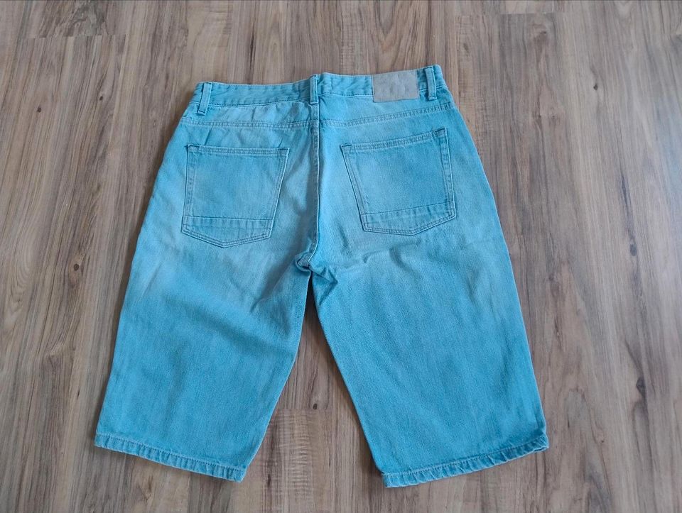 Clockhouse Jeans Shorts Bermuda kurze Hose Weite 32 in Wahnwegen