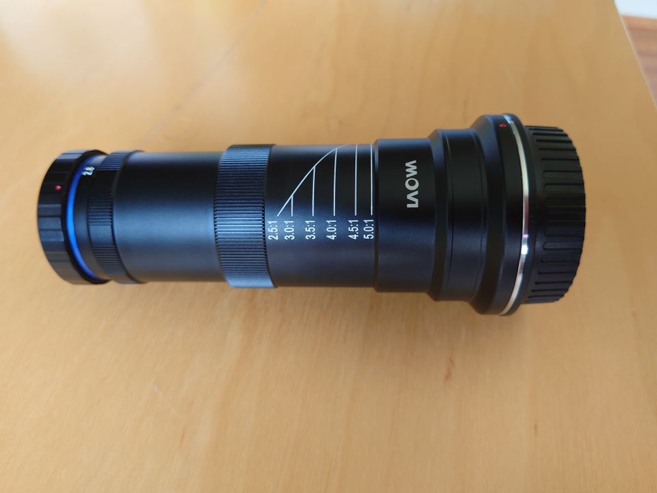 Ultra Makroobjektiv LAOWA 25mm 2.8 2.5-5X CANON EF in Röttingen