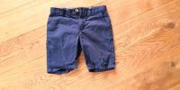 H&M Chinohose Chinoshorts kurze Hose blau Jungen 116 Einschulung Niedersachsen - Nienhagen Vorschau