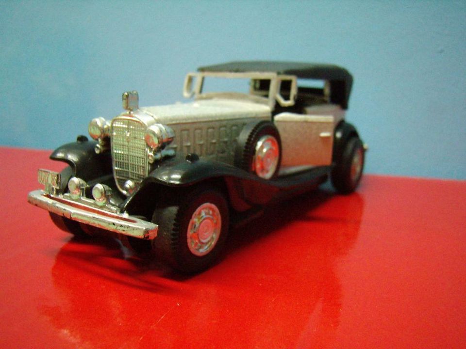 Solido 4 x - Modellauto - Auto - 1 X Ya ming 1:43 Oldtimer in Kirchheimbolanden