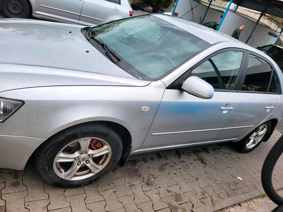 Hyundai sonata 2.0 diesel in Wiesbaden