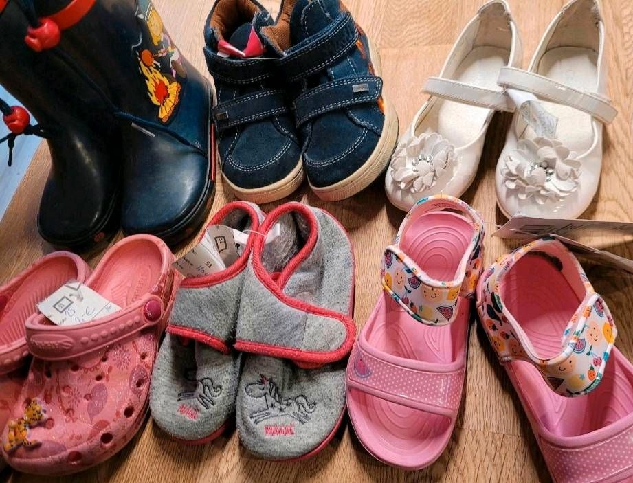 Kinder Schuhpaket Gr. 25 Mädchen Schuhe Frühjahr in Höhn