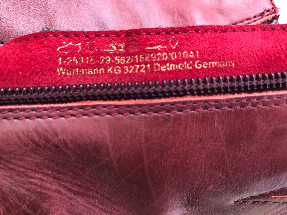 Tamaris Stiefeletten 40 rot dunkelrot Echtleder Absatz Stiefel in  Nordrhein-Westfalen - Gütersloh | eBay Kleinanzeigen ist jetzt Kleinanzeigen