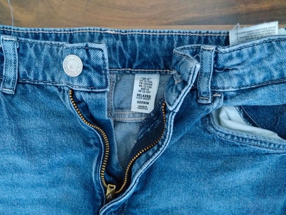 Jeans, H&M, relaxed high waist, Gr. 158 in Wackernheim