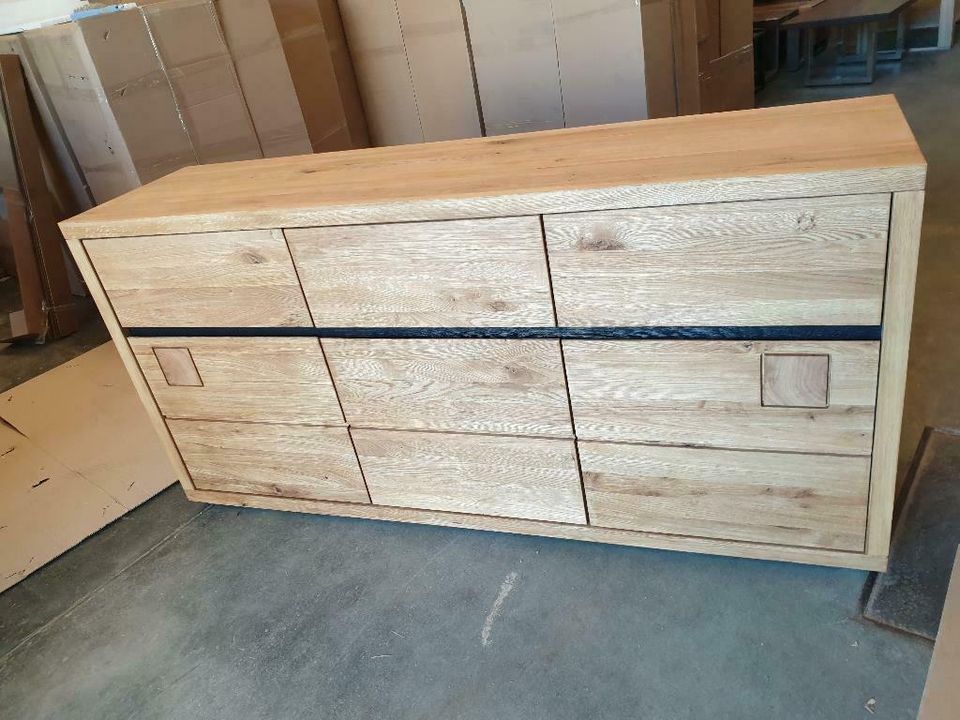 Sideboard Eiche massiv Hirnholz ,Länge 175 cm in Bad Staffelstein