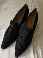 Schwarz Wildleder Pumps "ANDY JILIAN" Gr. 40 & 39,5 Hessen - Hohenstein Vorschau