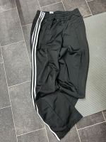 Adidas Hose Jogger Gr 40 weit geschnittener Style Bayern - Lauingen a.d. Donau Vorschau